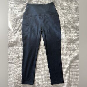 Beyond Yoga Space Dye Navy Blue Cropped Leggings- Medium